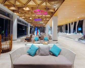 Oceanfront Beach Resort - Patong