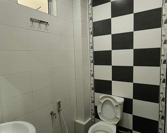OYO 1128 Hotel Sangco - Manila - Bathroom