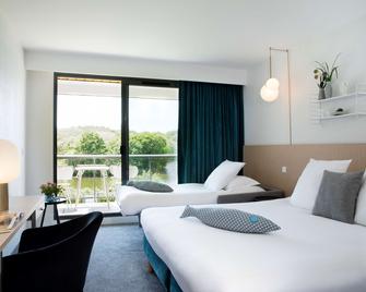 Best Western Plus Hotel les Rives du Ter - Larmor-Plage - Bedroom