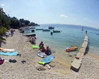 Apartments Dada - Omiš - Plaża