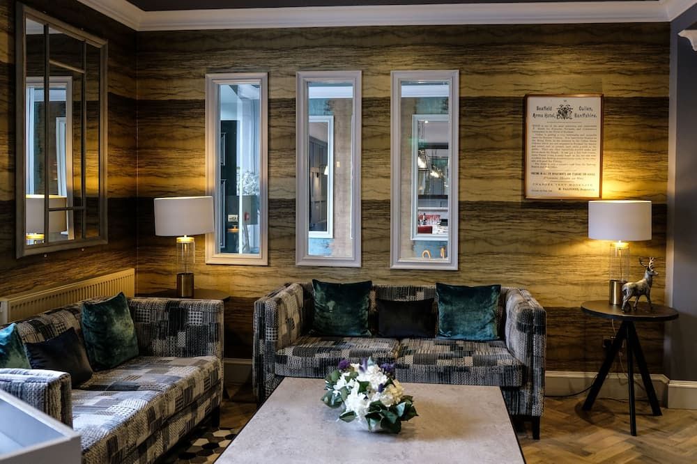 Seafield Arms Hotel Self Catering Cottages - Cullen - Huiskamer