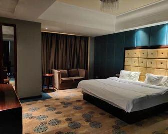 Jincheng Imperial Crown Hotel - Jincheng - Bedroom