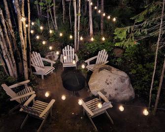 Chalet Le Hygge Hytte - Ski - Golf - Spa - Thetford Mines - Патіо