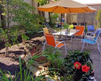 Garden Oasis By The Lake - Saugeen Shores - Patio