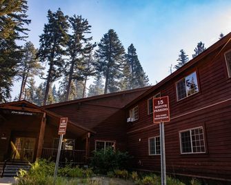 John Muir Lodge, Grant Grove Cabins - Kings Canyon Natl Park - Grant Grove Village - Edificio