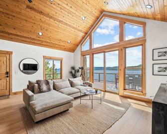 Moonrise Trail Lodge | Incredible Views for Incredible Memories - Worley - Sala de estar