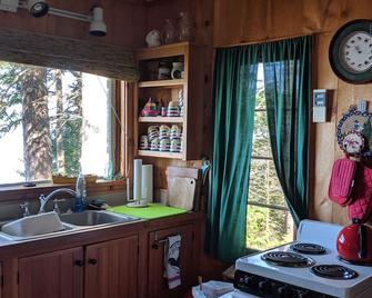 Waterfront Cottage near Bath Maine - Bath - Keuken