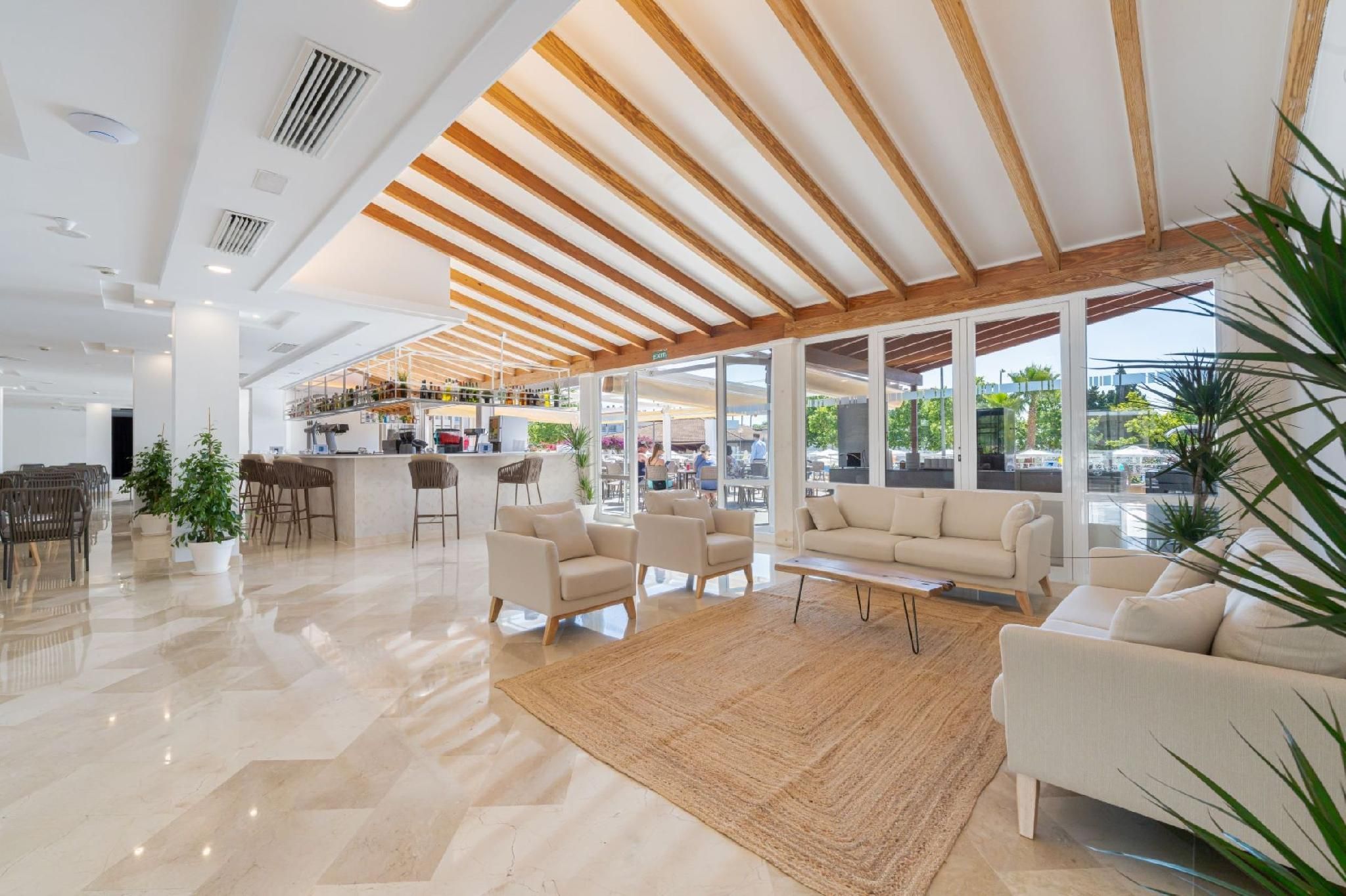 Aparthotel Caprice Isabel