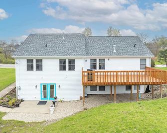 Big Sky Retreat - Home for 10 - Fairfield - Gebäude