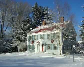 Centennial House - Northfield