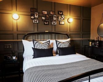 King William Rooms - Wilmslow - Schlafzimmer