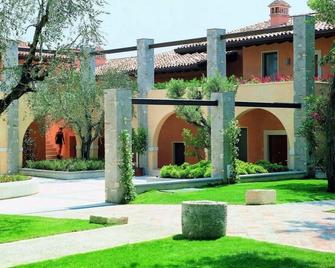 Castello Belvedere Apartments - Desenzano del Garda - Edificio