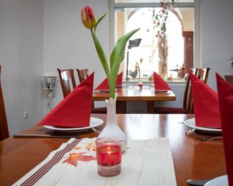 Hotel Ratskeller - Nideggen - Essbereich