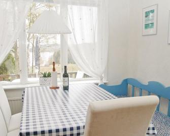 Cozy home in Dingle with WiFi - Dingle - Comedor