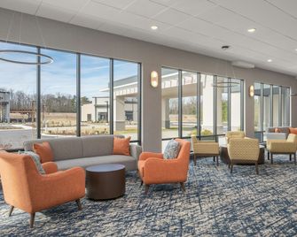Hampton Inn by Hilton Richmond Chester - Chester - Lounge