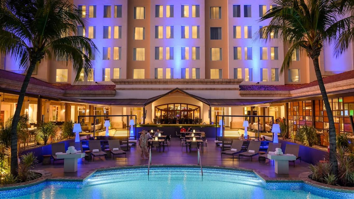 ريل إنتركونتينينتال ماناجوا آت متروسنترو مول، آن آي آيتش جي هوتل