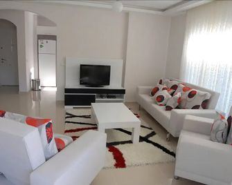 Torba Residence - Torba - Obývací pokoj