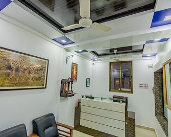 Sai Sagar Beach Niwas - Mālvan - Front desk