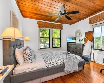 Stylish Historic Spanish Retreat Close to Beach! - West Palm Beach - Habitación