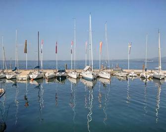 appartamenti vespucci 16 - Bardolino - Pokój dzienny