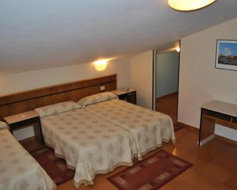 Hotel Palacio de los Vallados - Colunga - Slaapkamer
