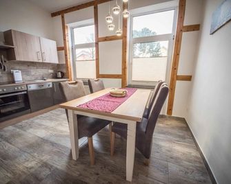 Pension Anni - Sanitz - Essbereich