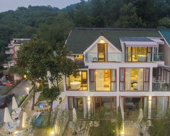 Hangzhou West Lake Mingbai Villa - Hangzhou - Edificio