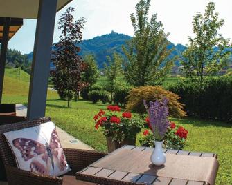Beautiful Home in Lasko With Wifi and 1 Bedrooms - Laško - Patio