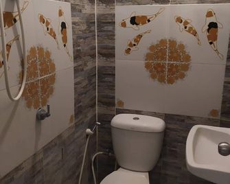 Pontawin Budget Inn - Si Sa Ket - Bathroom