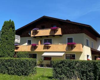 Landhaus Pflauder - Grän - Gebäude