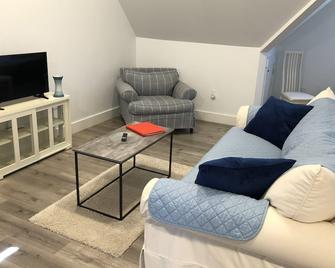 Discover The Magic Of Marthas Vineyard! New ! Build In 2020 ! - Oak Bluffs - Salon