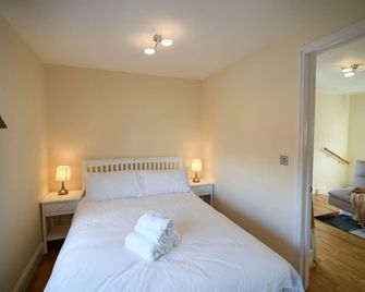 Fennec Apartment 1 - One bedroom apartment - Cambridge - Bedroom
