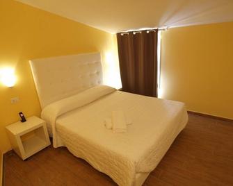 Via Mameli 5 - Sanremo - Chambre