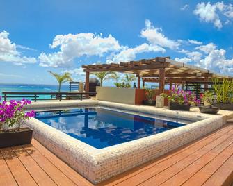 阿爾迪泰迪維那酒店 - 卡曼海灘 - Playa del Carmen 卡曼海灣 - 游泳池
