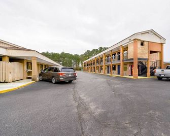 2 Full Beds | Williamston - Williamston - Edificio