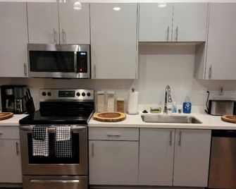 4 Bedroom Urban Loft With 7 Beds - Oakland - Cocina