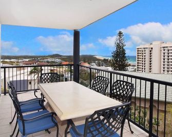 Unit 4 'Beaumont Sur Mer' - Noosa Heads - Balcony