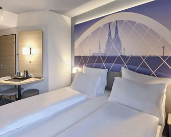 B&B Hotel Koln-Messe - Cologne - Bedroom