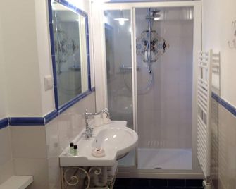 B&B Michelangeli - Private parking - Orvieto - Bagno