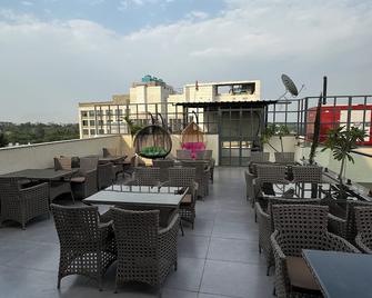 Hotel Aditya Grand - Sagar - Balcony