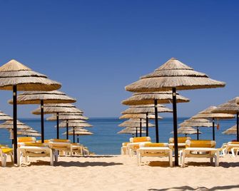 Atismar Hotel - Quarteira - Strand