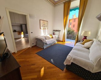 Santa Margherita in Caruggio by PortofinoVacanze - Santa Margherita Ligure - Living room