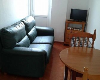 O Encontro - Fisterra - Wohnzimmer