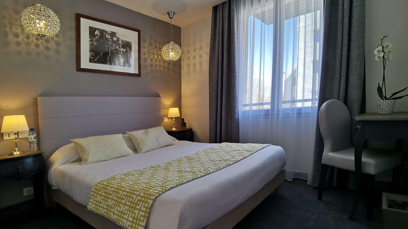 Brit Hotel Acacias