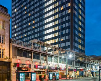 Hampton by Hilton Birmingham Broad Street - Birmingham - Building