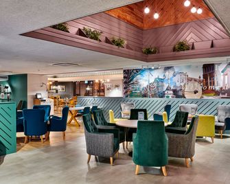 Holiday Inn Taunton M5, Jct.25 By IHG - Taunton - Bar