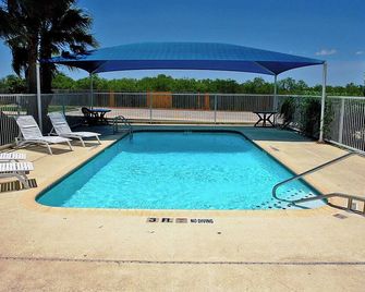 Motel 6-San Antonio, Tx - Downtown - Alamo Dome - San Antonio - Pool