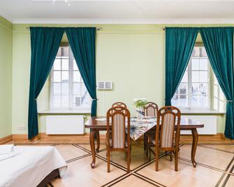 Apartamenty W Palacu Pod Baranami - Krakow - Dining room