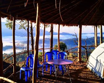 Munnar Jungle Camp - Idukki - Balcón