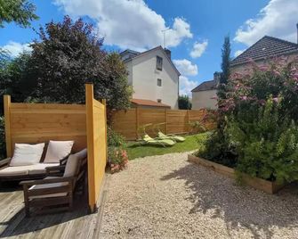 Suite Eden private jacuzzi - Chaumont - Binnenhof